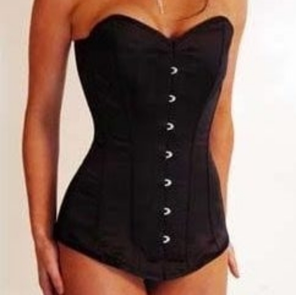 Plus size under bust corset - Picture 1 of 1